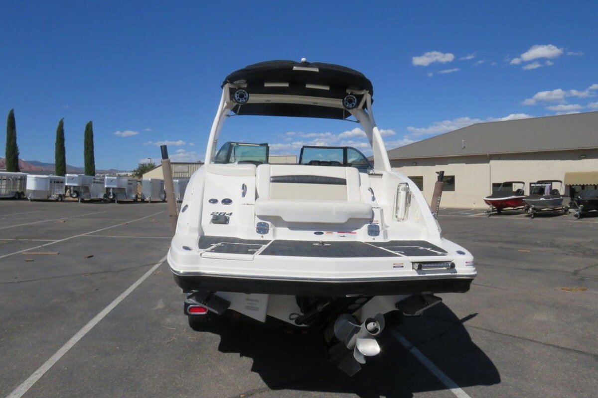 2008 Chaparral 284 Sunesta, 1