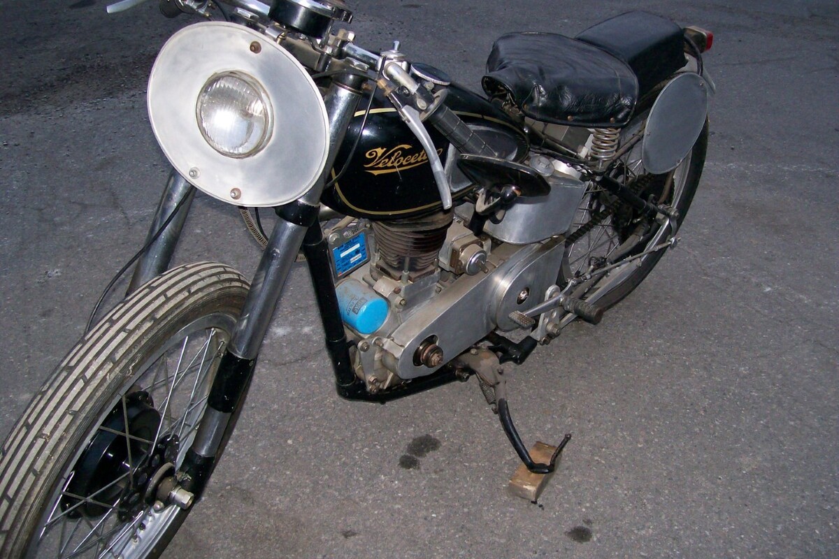 1948 Velocette MAC, 5