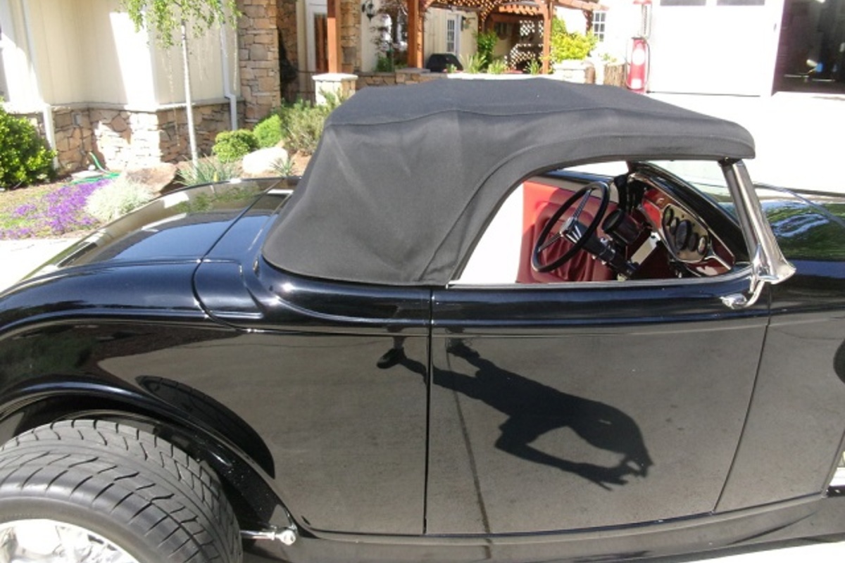 1932 Ford Dearborn Roadster, 3
