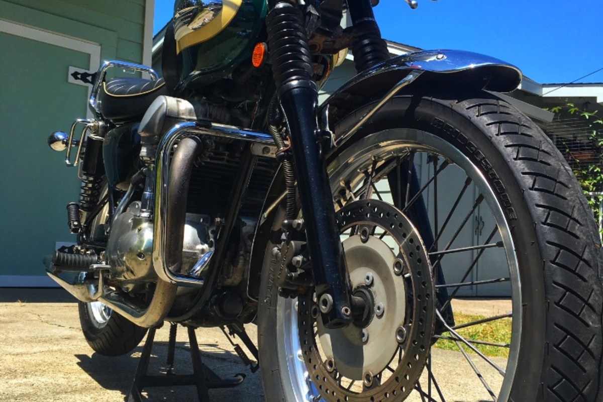 2001 Kawasaki W650, 1