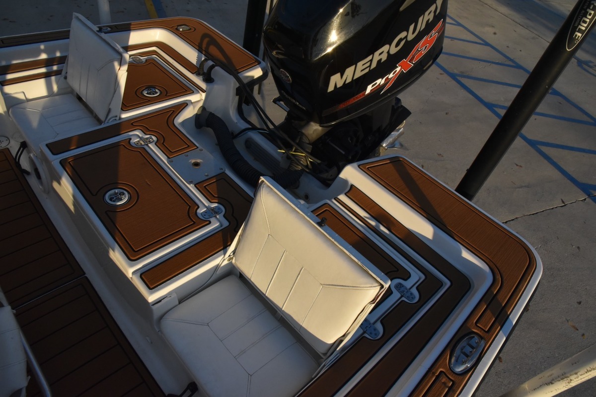 2013 Blazer Bay 2220 Fisherman, 42