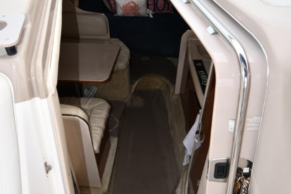 2001 Sea Ray 290 Sundancer, 24