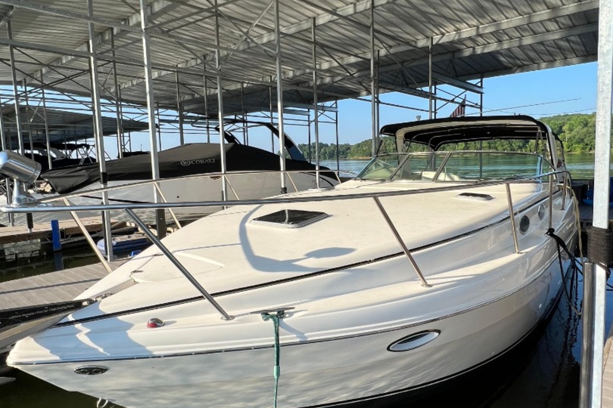 2002 Rinker 342 Fiesta Vee, 3