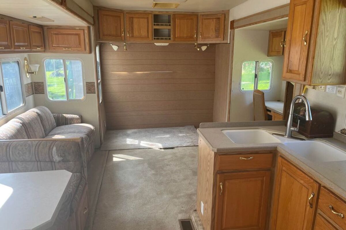 2003 Holiday Rambler 36SKT Rear Living, 6