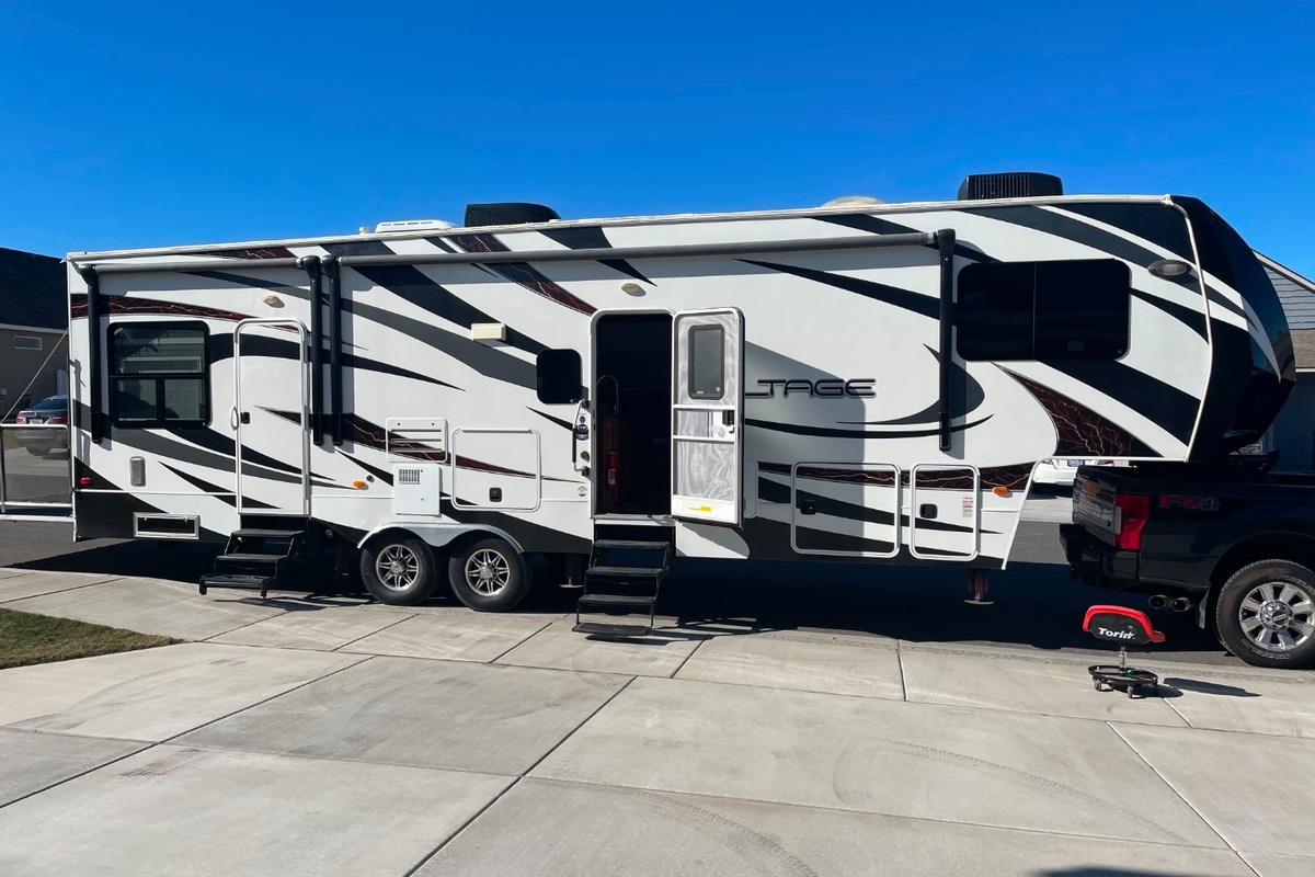 2014 Dutchmen Voltage 3200, 0