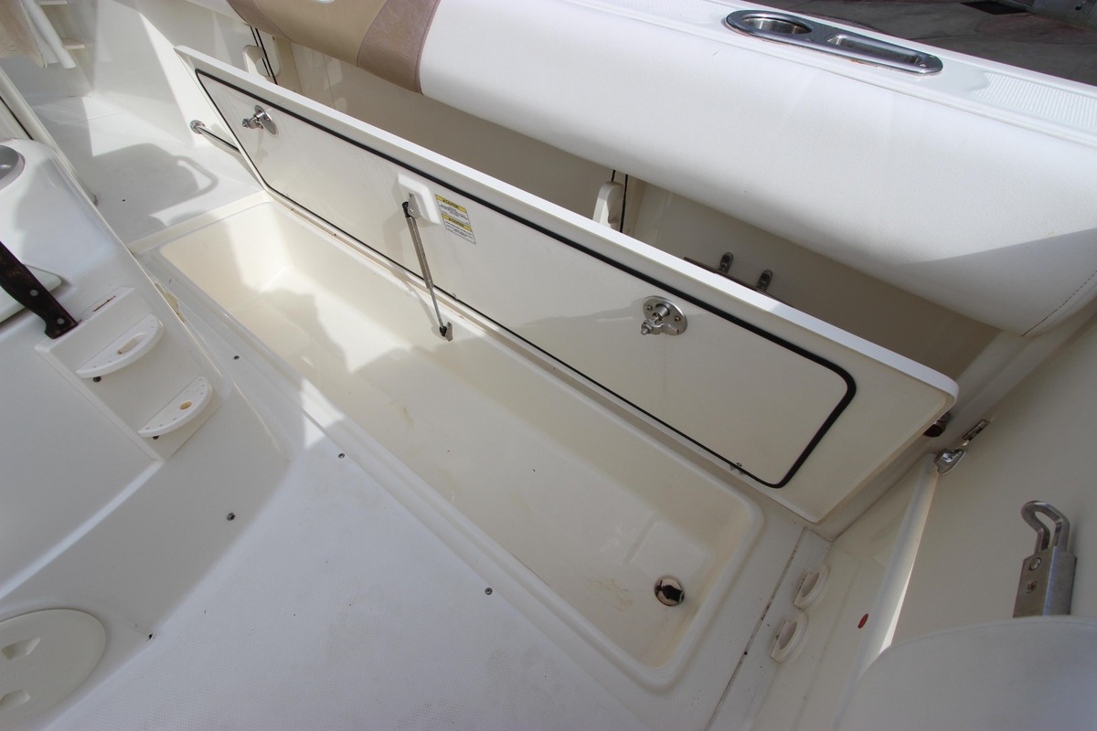 2011 Boston Whaler 220 Outrage, 11