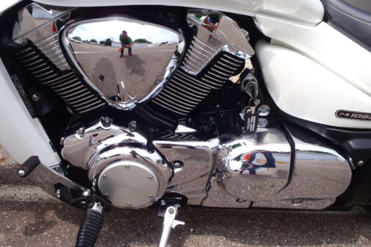 2007 SUZUKI M109R BOULEVARD, 9
