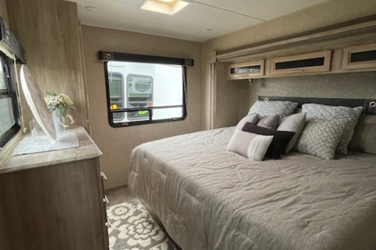 2019 COACHMEN CATALINA DESTINATION, 6