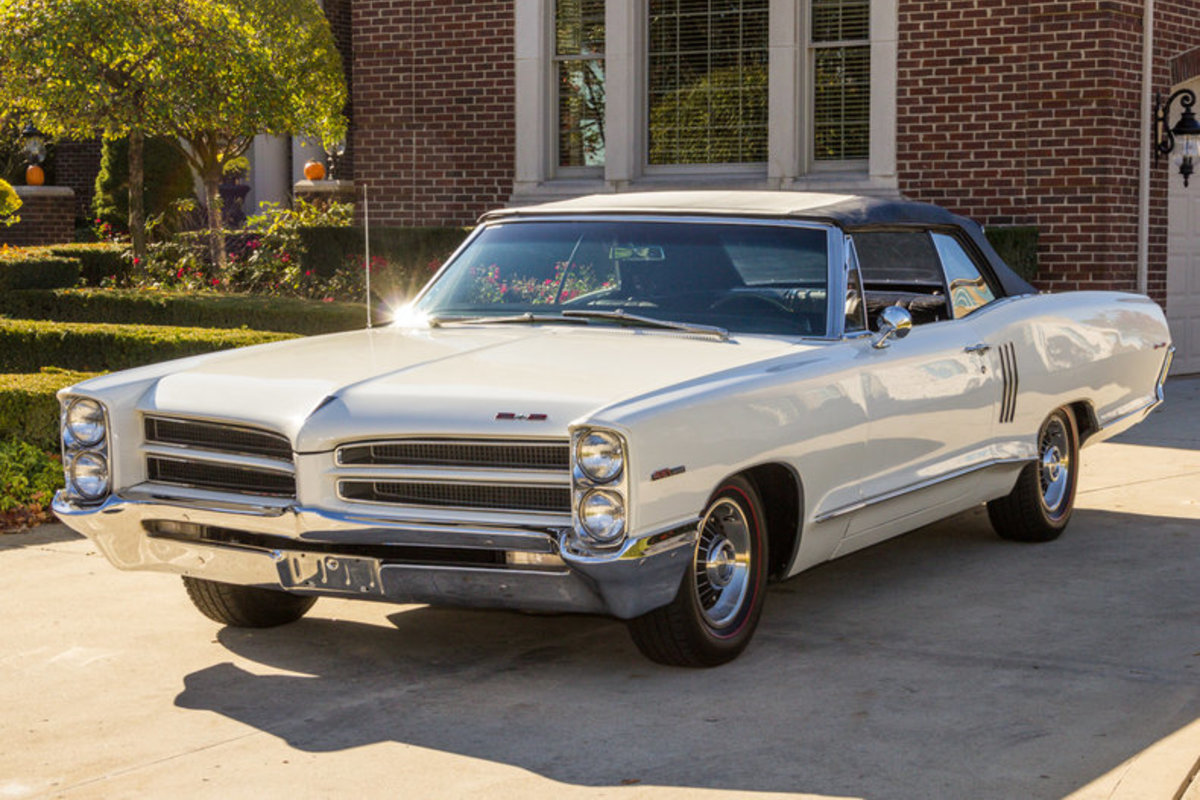 1966 Pontiac 2+2, 15