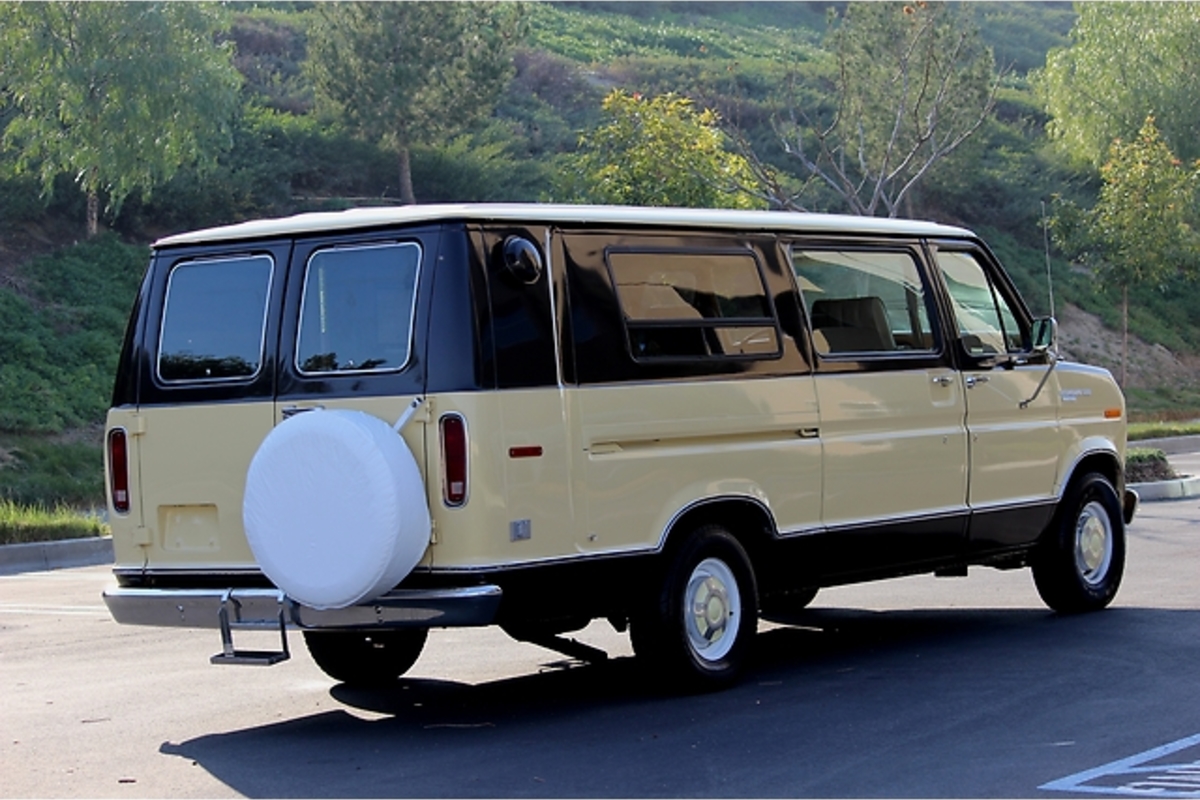 1983 Ford E150 SUPERVAN XL, 2