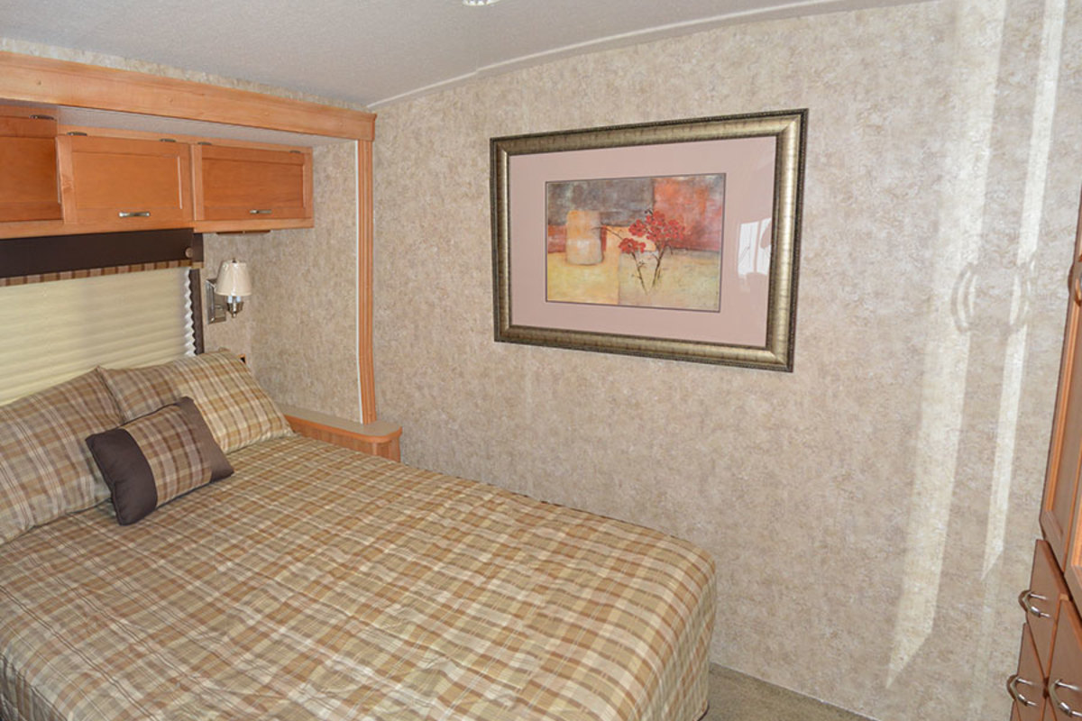 2007 ITASCA SUNOVA 26P, 15