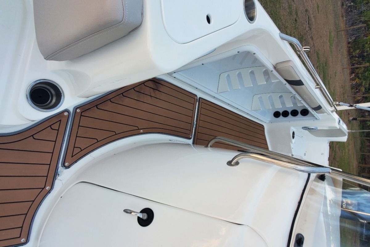 2017 Hurricane 231 SS, 10