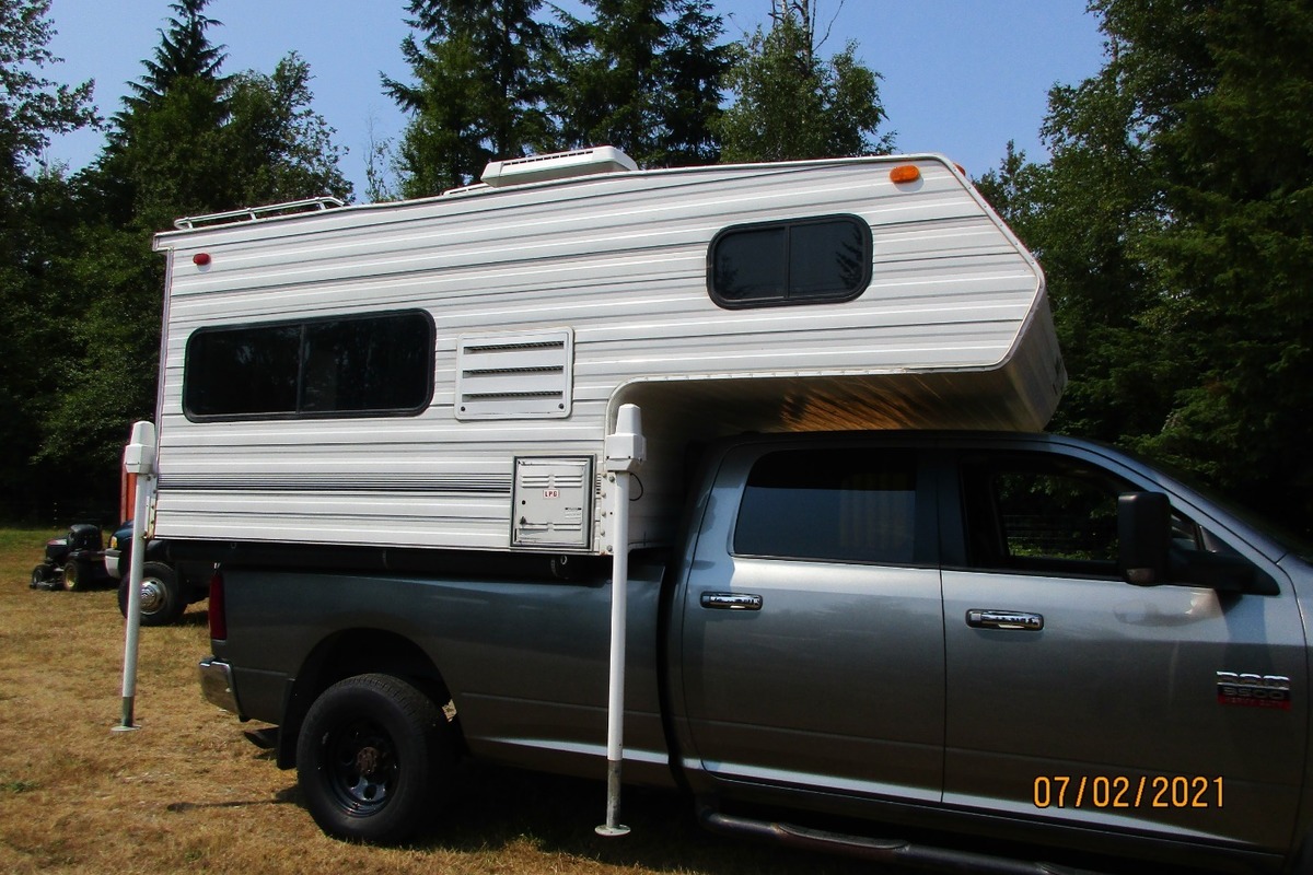 2005 Pastime 840 White, 2