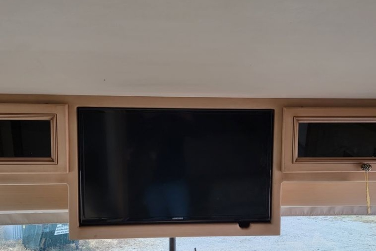 2002 Spartan K2 Travel Supreme, 7