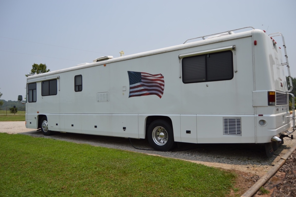 1996 Foretravel U320, 0