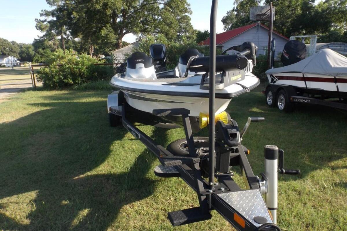 2012 Legend Boats Alpha 211 Dcx, 20