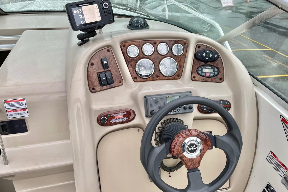 2004 Sea Ray 260 Sundancer, 2