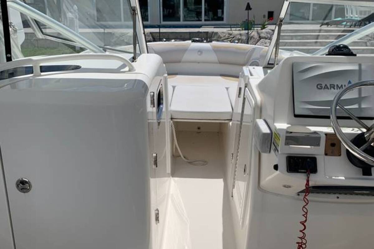 2011 EdgeWater 245 CX, 5