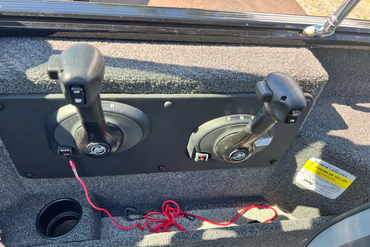 2019 Lund 1875 Impact XS, 6