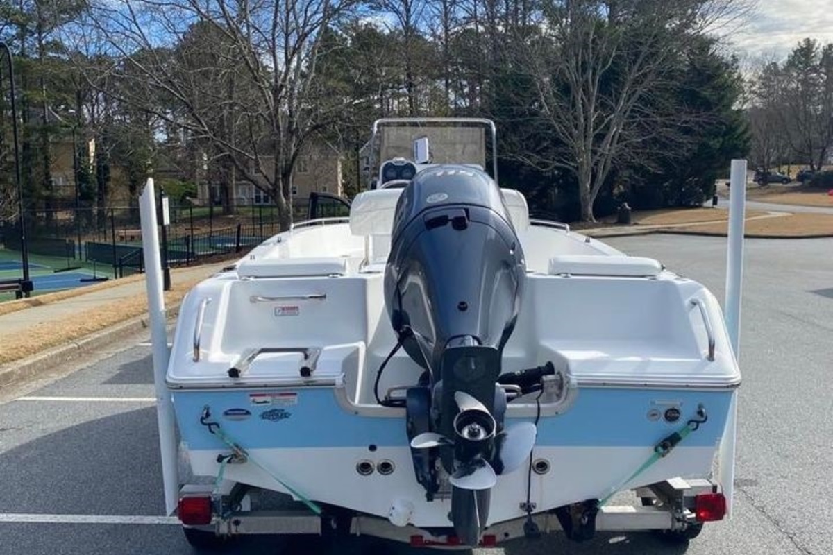2015 Sea Hunt Triton 188, 3