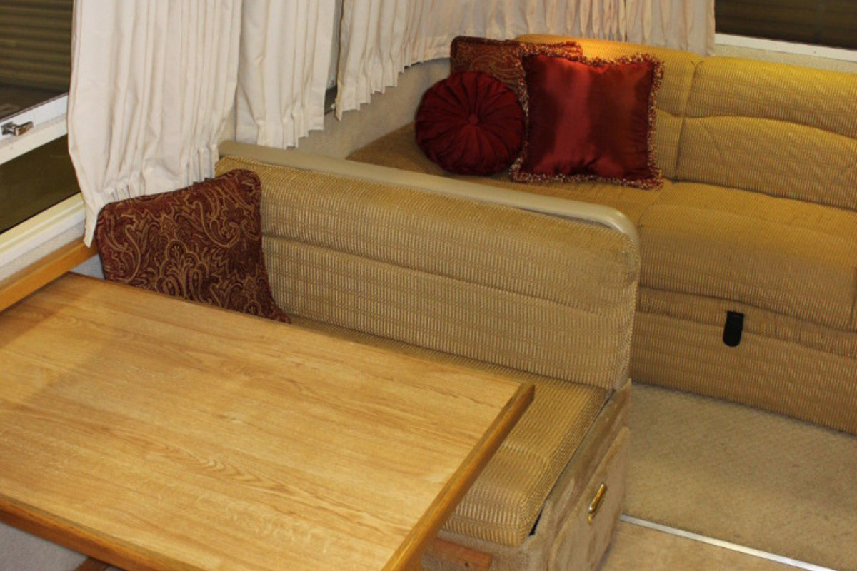 2005 Airstream Classic, 13