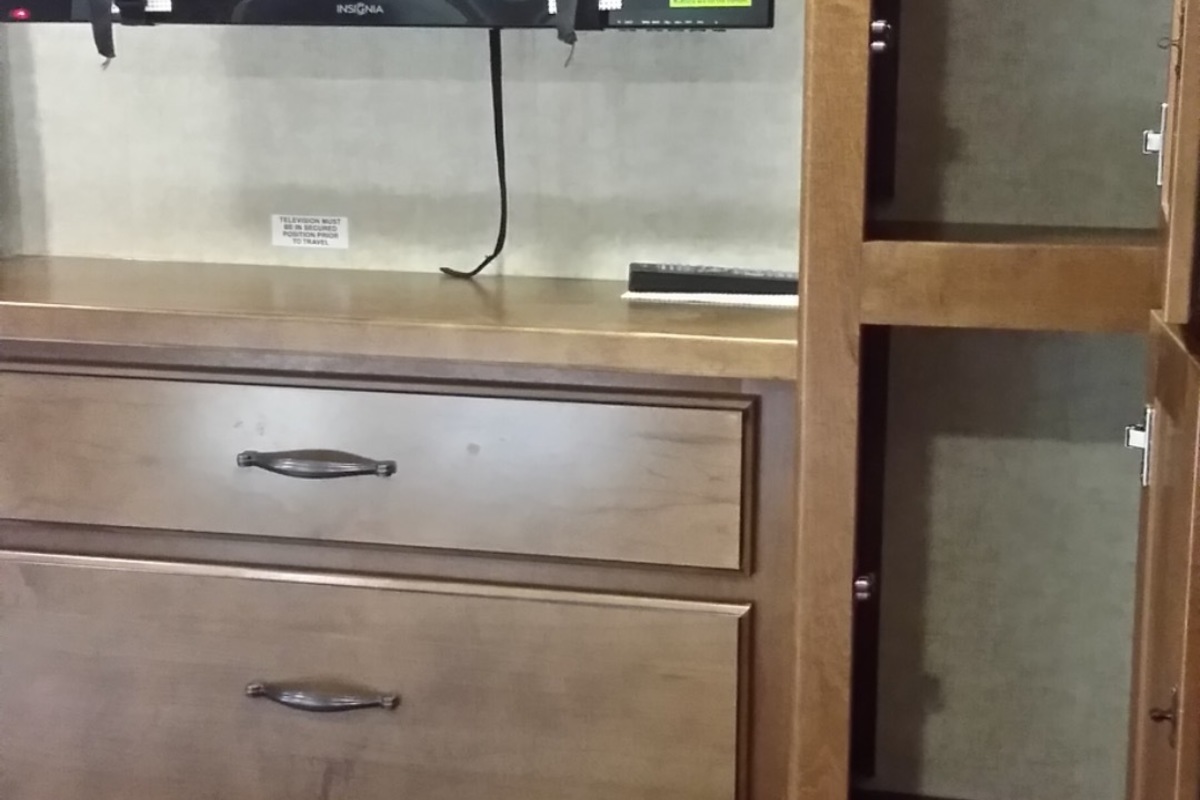 2015 Heartland Big Horn 3570RS, 14