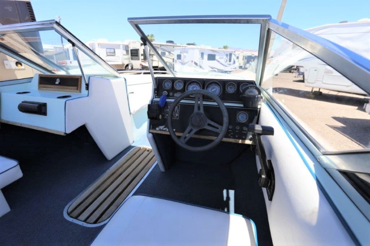 1988 Raven 190, 13