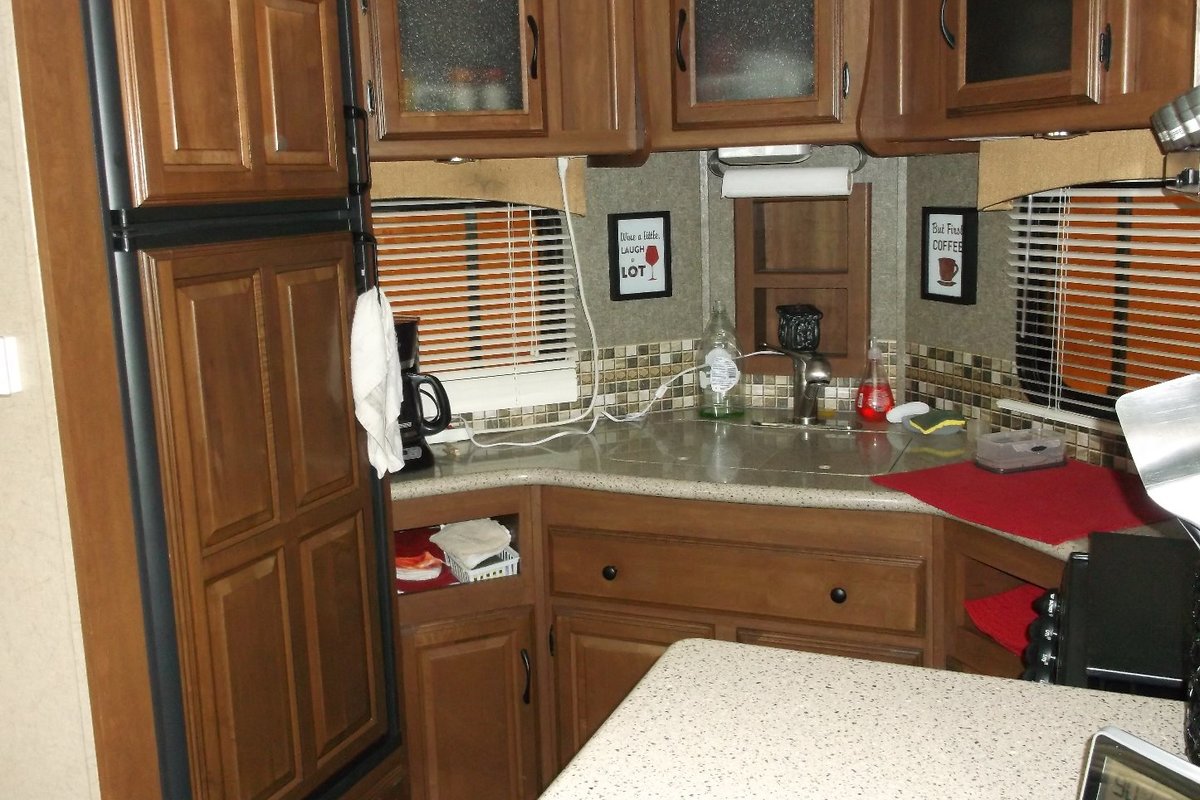 2014 coachmen 302FKV, 8