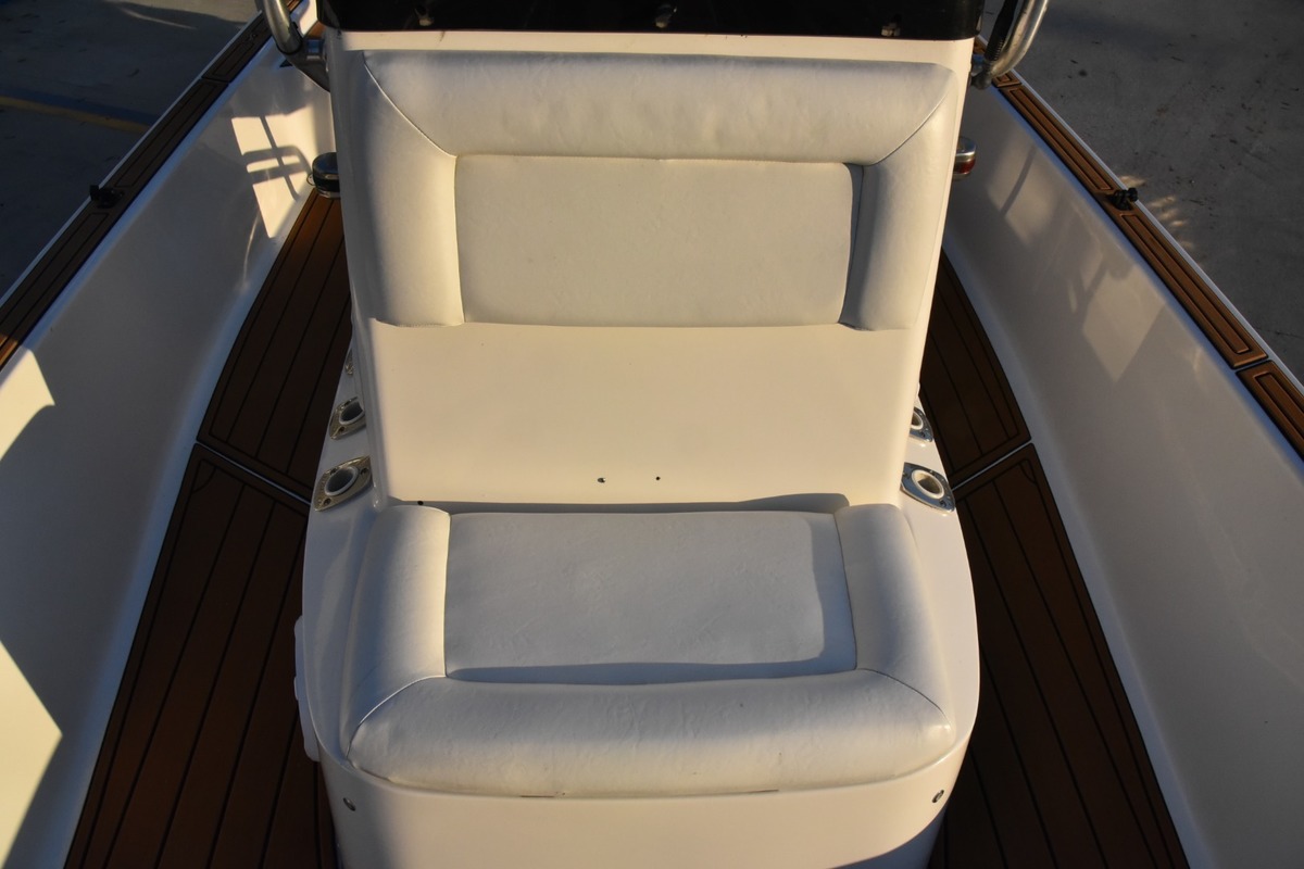 2013 Blazer Bay 2220 Fisherman, 29