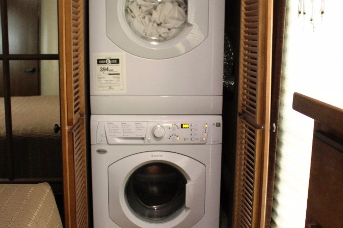 2013 Heartland Bighorn 3585RL, 4