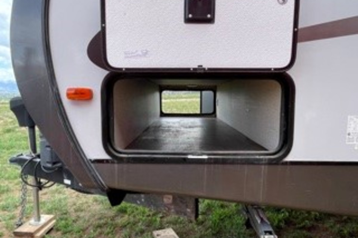 2017 Coachmen Apex Ultra-Lite 279RLSS, 18