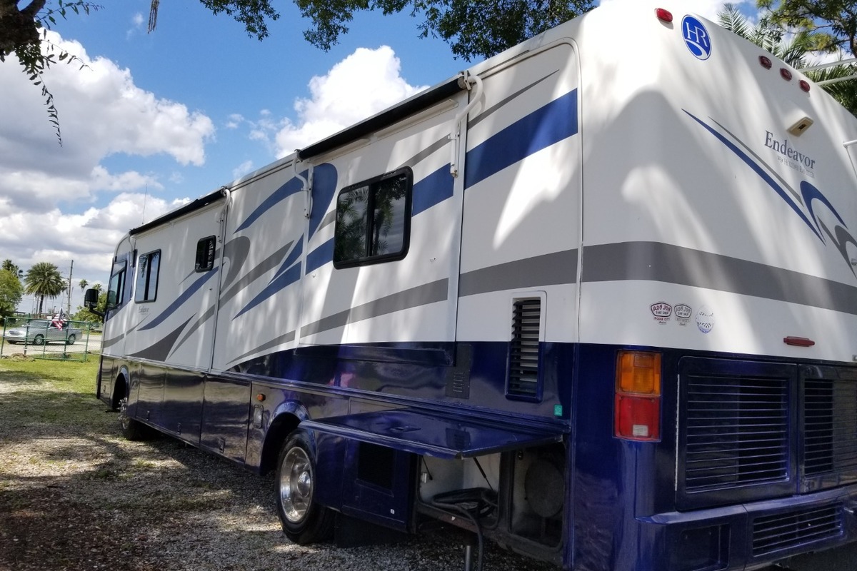 2001 Is holiday Rambler Endeavor 40PBD, 1