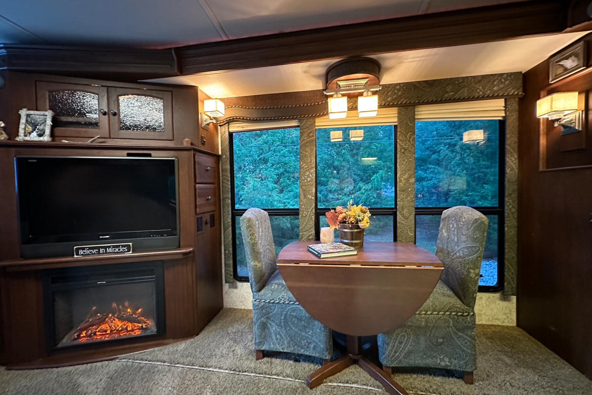 2007 Winnebago Vectra 40FD, 14