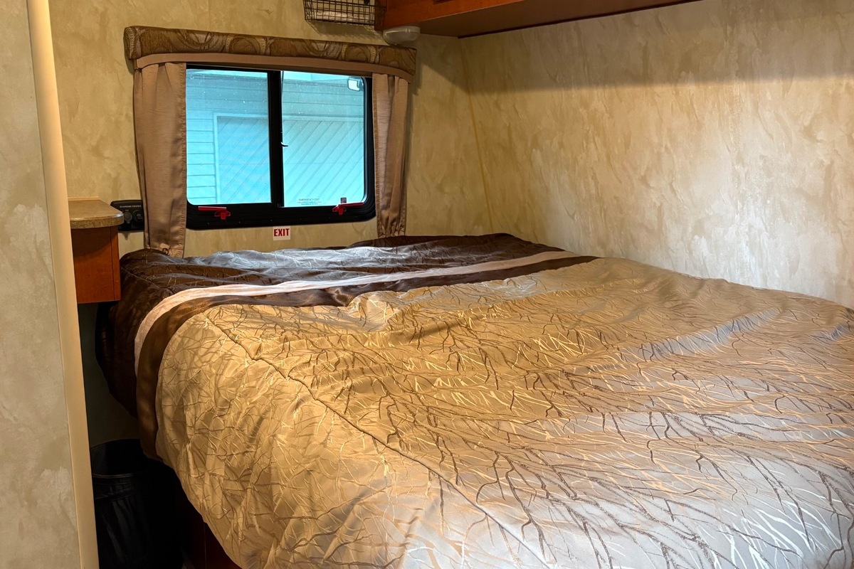 2017 Northwood Nash 17K Standard, 2