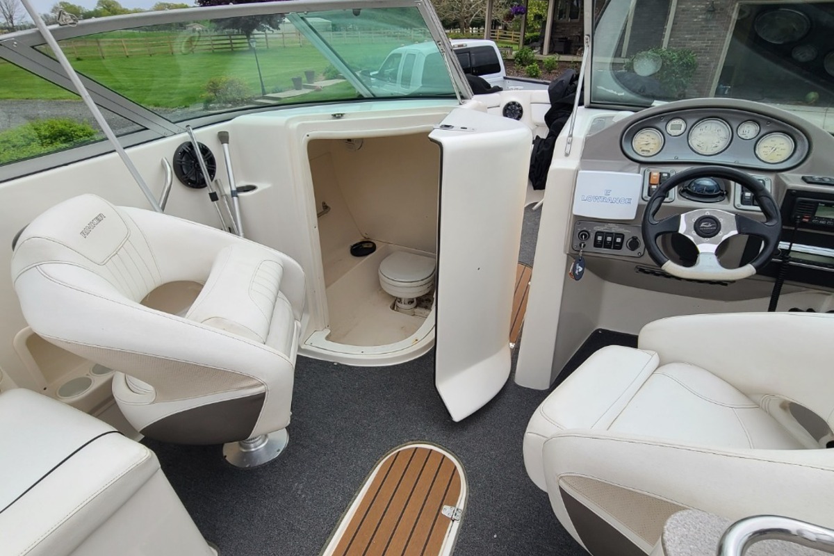 2006 Rinker 282 Captiva Bowrider, 7