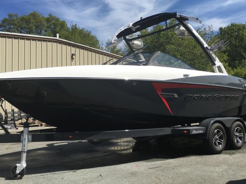 2015 Malibu Wakesetter 22 VLX