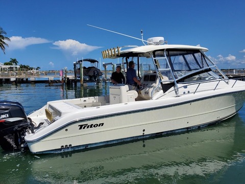 2007 Triton Boats 351 Express