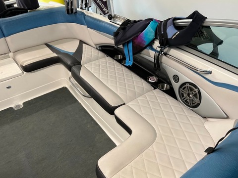 2009 MasterCraft X30 - AVAILABLE NOW !!