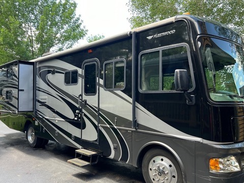 2008 Fleetwood Terra LX 34N