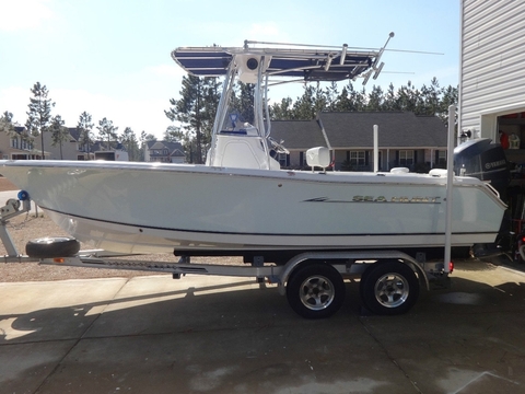 2012 Sea Hunt Triton 210