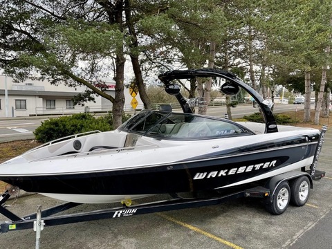 2004 Malibu Wakesetter 23 LSV