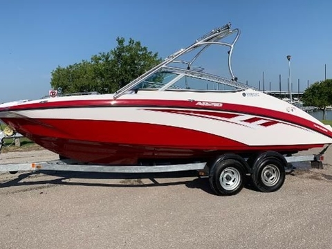 2014 Yamaha AR210