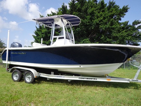 2014 Sea Hunt Triton 210