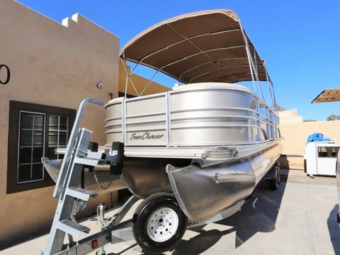 2016 Smoker Craft Sunchaser Eclipse 25