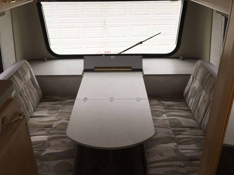 2002 Winnebago Rialta 22HD