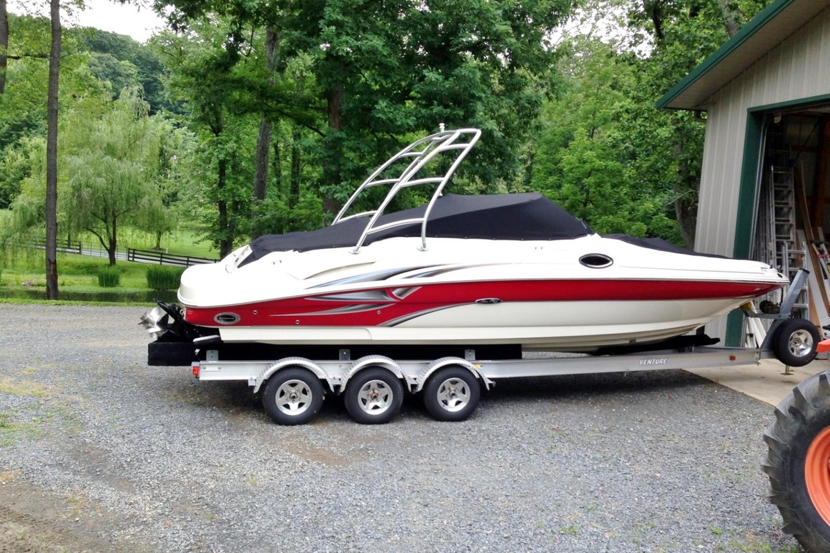 2004 Sea Ray 270 Sundeck, 1