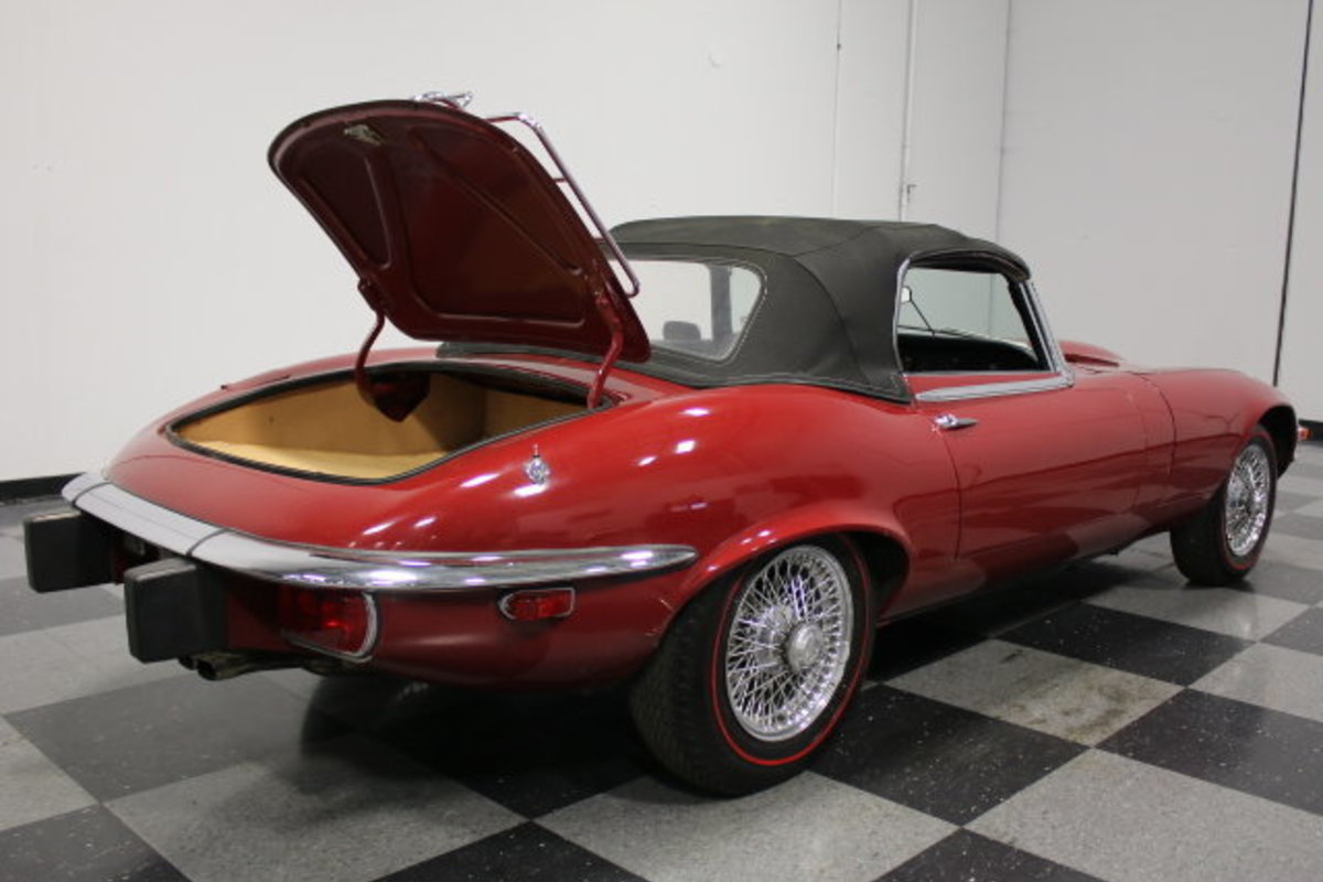 1974 Jaguar XKE, 14