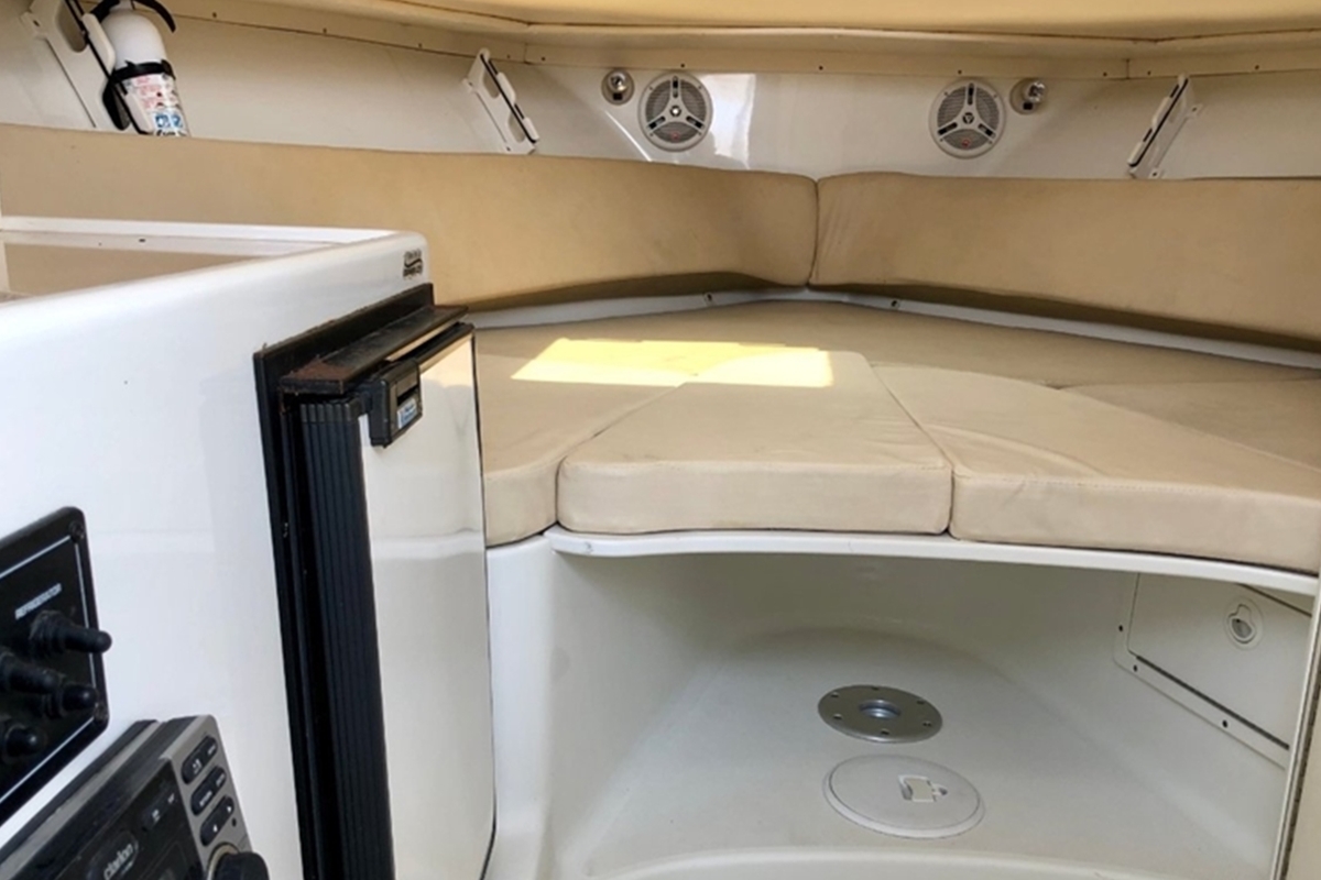 2004 Triton Boats 2690 Walkaround, 19