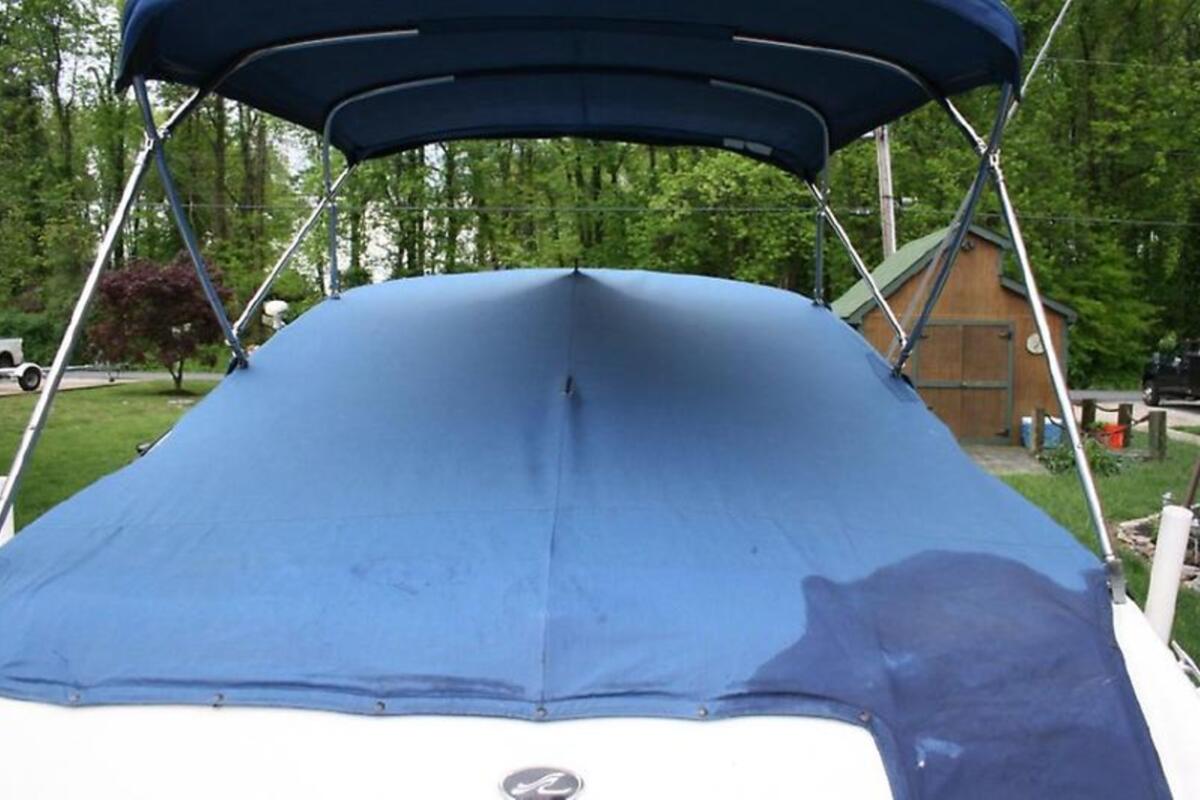 2004 Sea Ray 270 Sundeck, 2