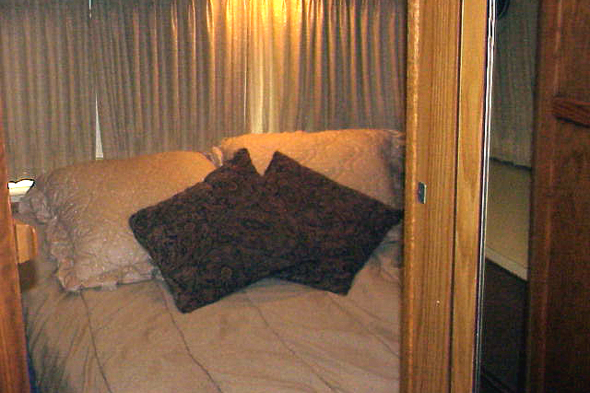 1985 Airstream Sovereign, 1